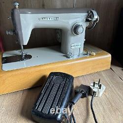 Brother Deluxe Foreign Heavy Duty Upholstery & Leather Sewing Machine Working