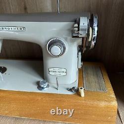 Brother Deluxe Foreign Heavy Duty Upholstery & Leather Sewing Machine Working