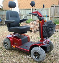 Celebrity XL-8 4/8mph Mobility Scooter. Excellent condition. Regularly serviced