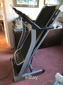 Confidence TXI Heavy Duty electric treadmill barely used well maintained & clean