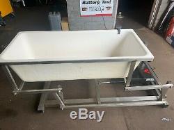 Electric Height Adjustable Dog Grooming Bath In Excellent Working Order and Cond