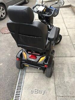 Freerider Mobility Scooter + Canopy