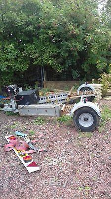 Heavy duty car towing dolly. Electric wi ch all straps back number plate board