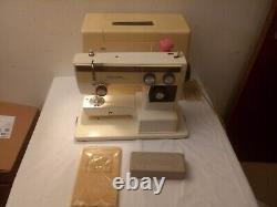 JANOME NEW HOME 696 Heavy Duty Electric Sewing Machine AA102722