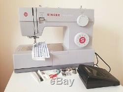 Singer 4423 Heavy Duty Electric Creative Stitch Sewing Machine + Foot Controller