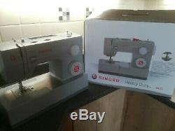 Singer 4423 Heavy Duty Sewing Machine used