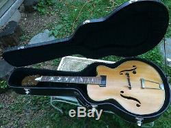 Vintage 40-50s Harmony 515RU archtop Electric Guitar RARE with heavy duty case